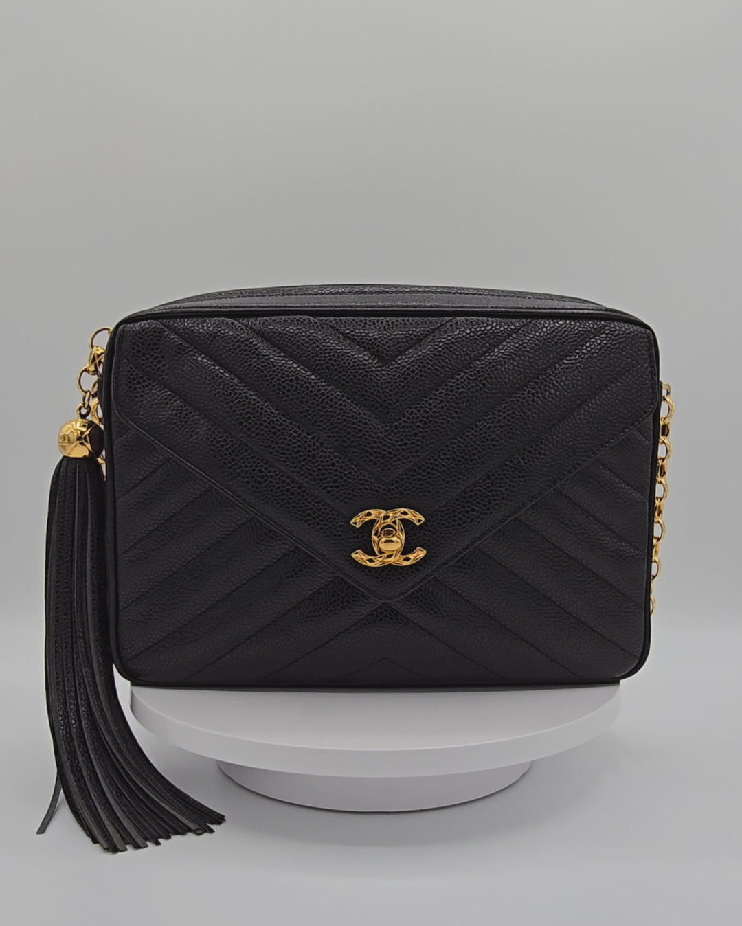 vintage chanel caviar bijoux camera flap bag in black and 24k gold hardware and chain 360 video slow motion